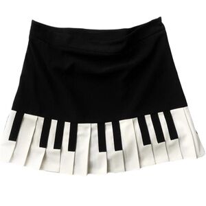 Chic Black and White Piano Key Mini Skirt
